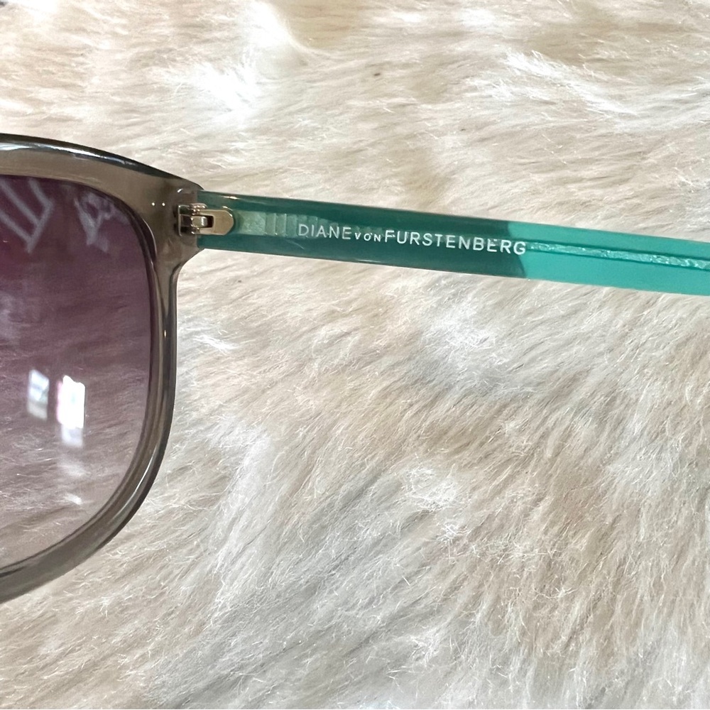 Diane Von Furstenberg Adele  Green Sunglasses #58 - Picture 4 of 7